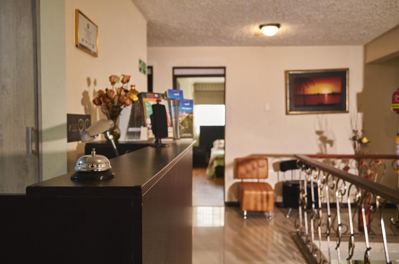 Hotel Alojate In Bogotá Eksteriør bilde