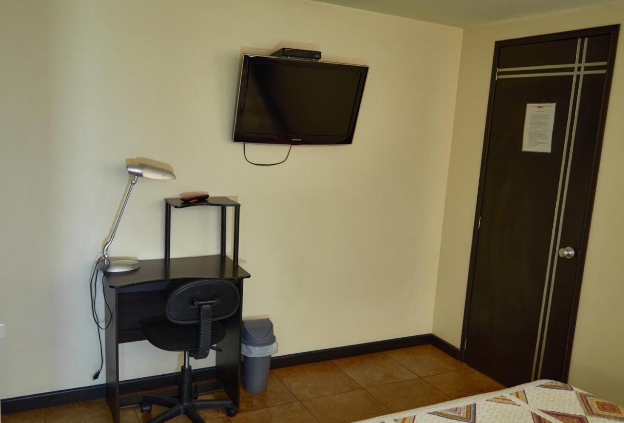 Hotel Alojate In Bogotá Eksteriør bilde