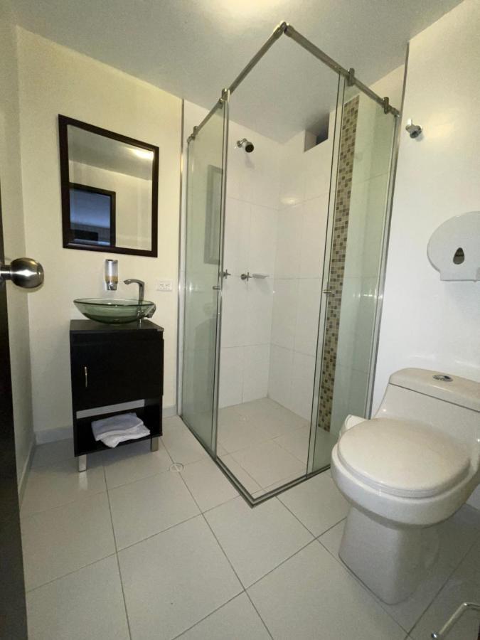 Hotel Alojate In Bogotá Eksteriør bilde
